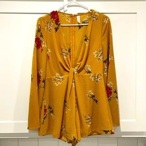 BLUE BLUSH shorts/ long sleeve Romper. Size Medium